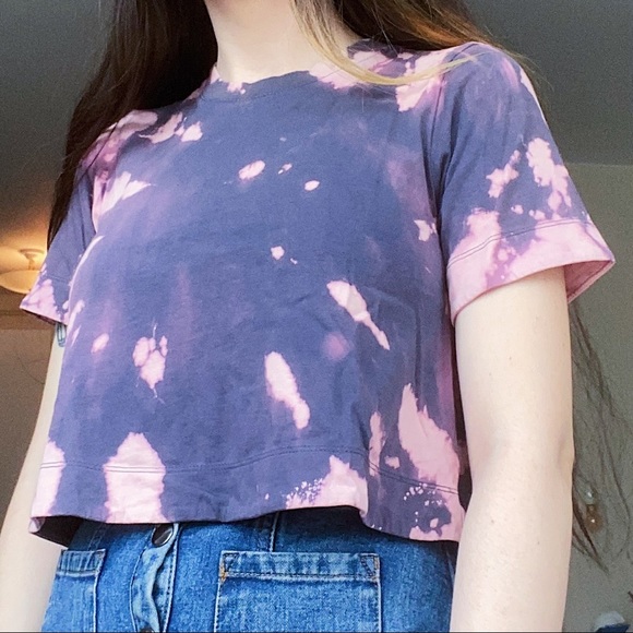 Wilfred Aritzia Cropped Boxy T-Shirt Bleach Dyed Pink and Purple - Picture 1 of 5